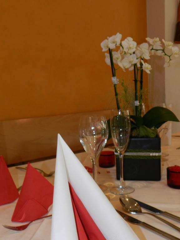 Hotel Pension Wilma Schruns Esterno foto