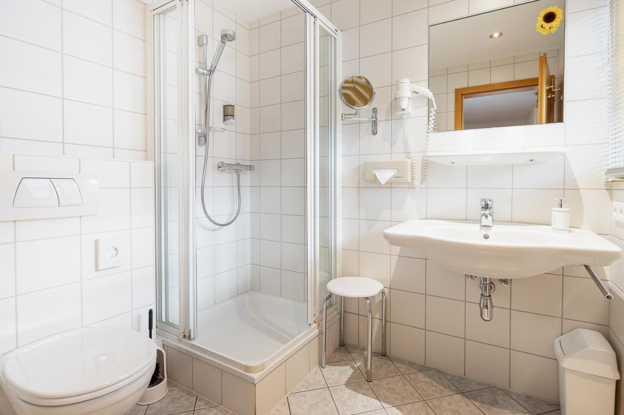 Hotel Pension Wilma Schruns Esterno foto